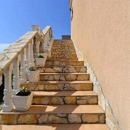 Apartament Maro