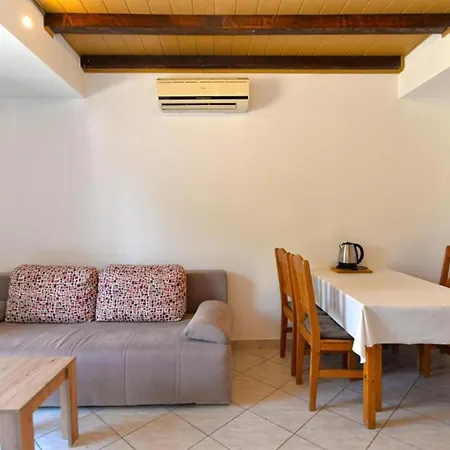 Maro Apartament *