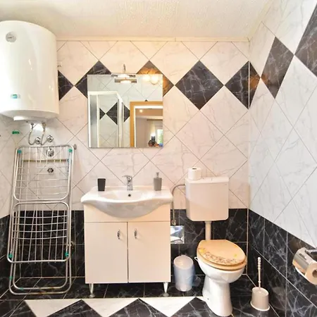 Apartament Maro *